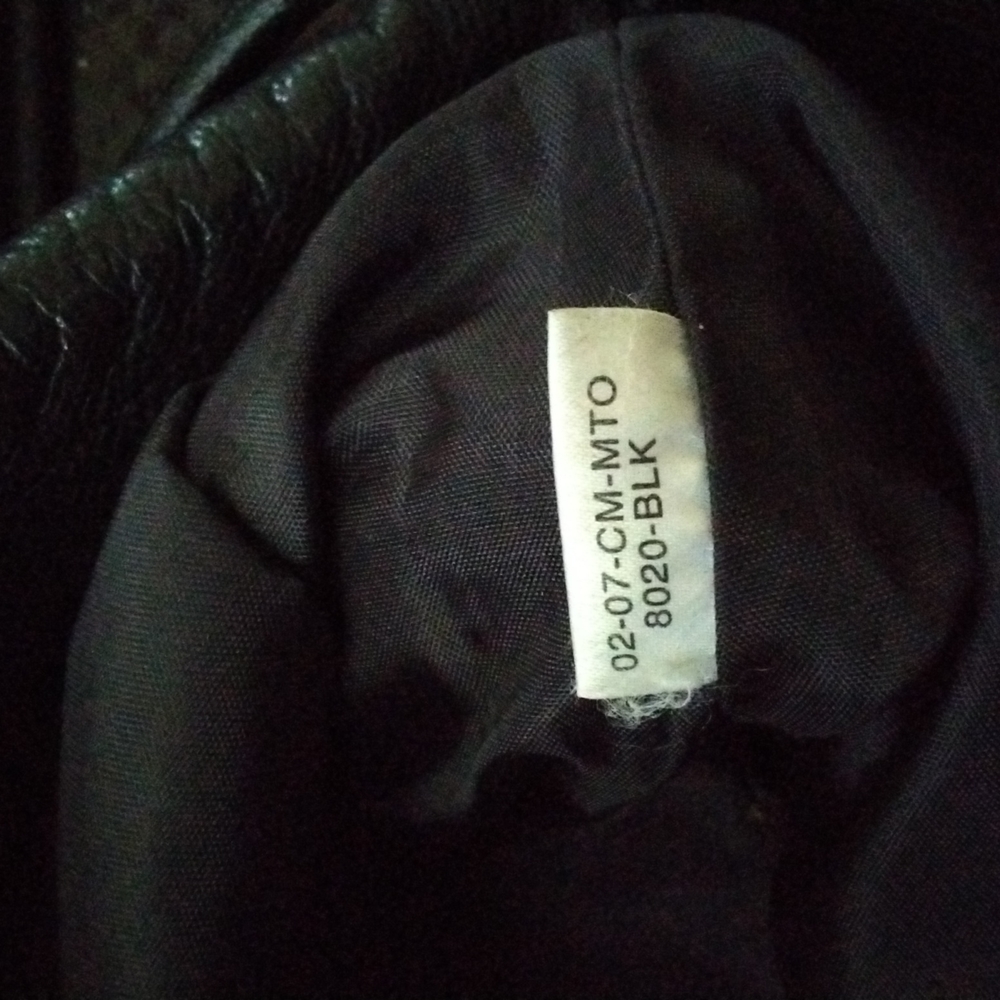 The Sak Black Leather Purse - Picture 8 of 9